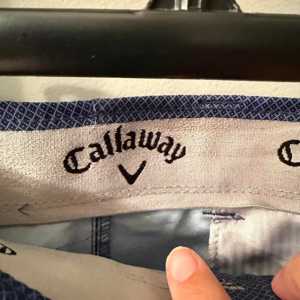 Callaway performance golf shorts with subtle pattern, blue, size 38